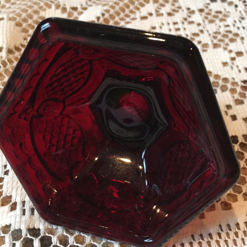 Vintage Avon Cape Cod Ruby red collection, two candleholders - Picture 3 of 4